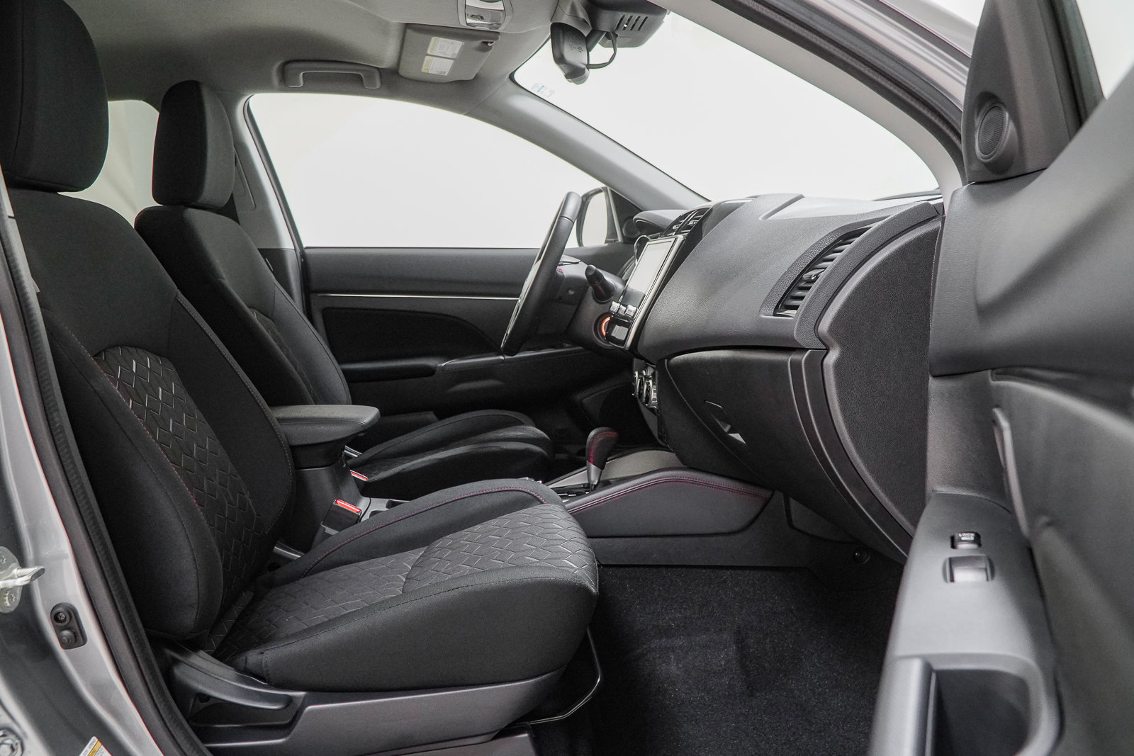 Used 2023 Mitsubishi Outlander Sport AWD image 33