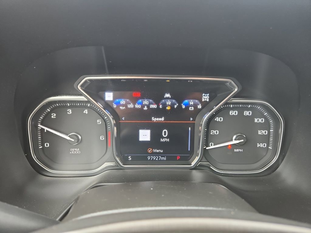 Used 2021 GMC Yukon AT4 w/ Rear Media and Nav Package AWD/4WD image 25