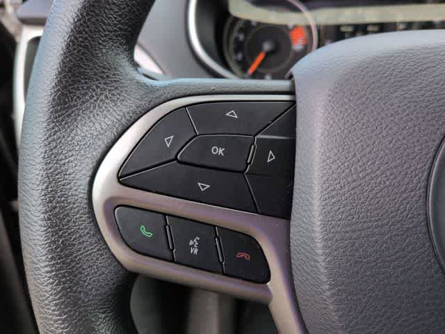 Used 2021 Jeep Cherokee Latitude AWD/4WD image 23