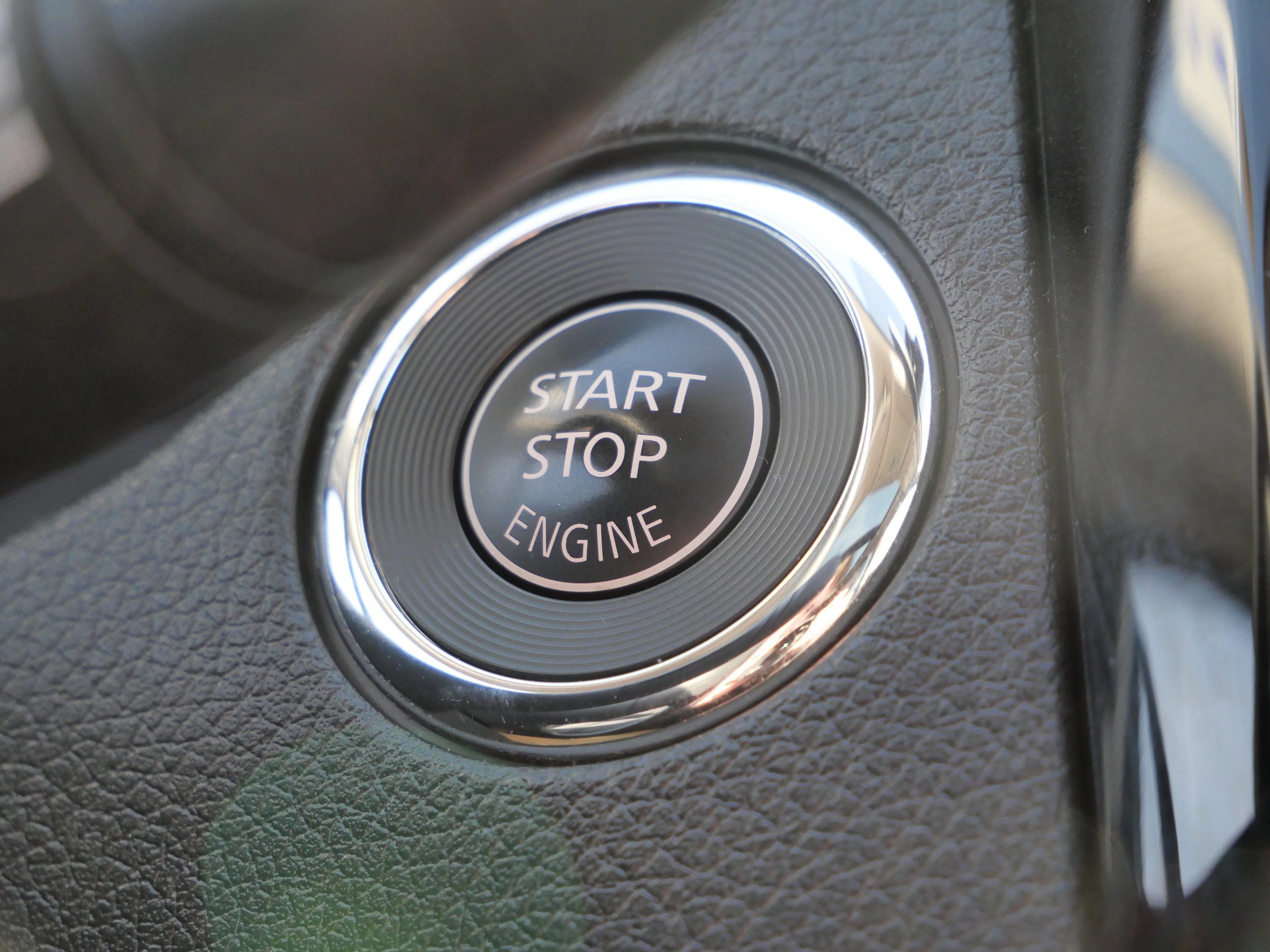 Used 2020 Nissan Rogue SL w/ Premium Package image 30