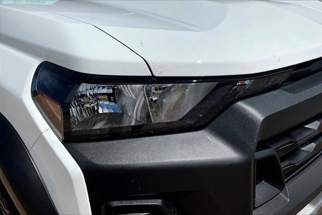 Used 2024 Chevrolet Colorado Trail Boss w/ Safety Package image 32