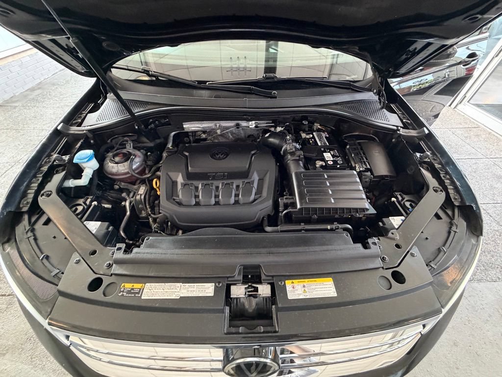 Used 2022 Volkswagen Tiguan SE AWD/4WD image 25