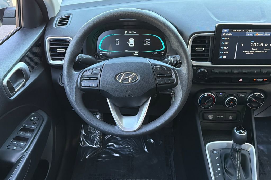 Certified 2025 Hyundai Venue SE FWD image 15