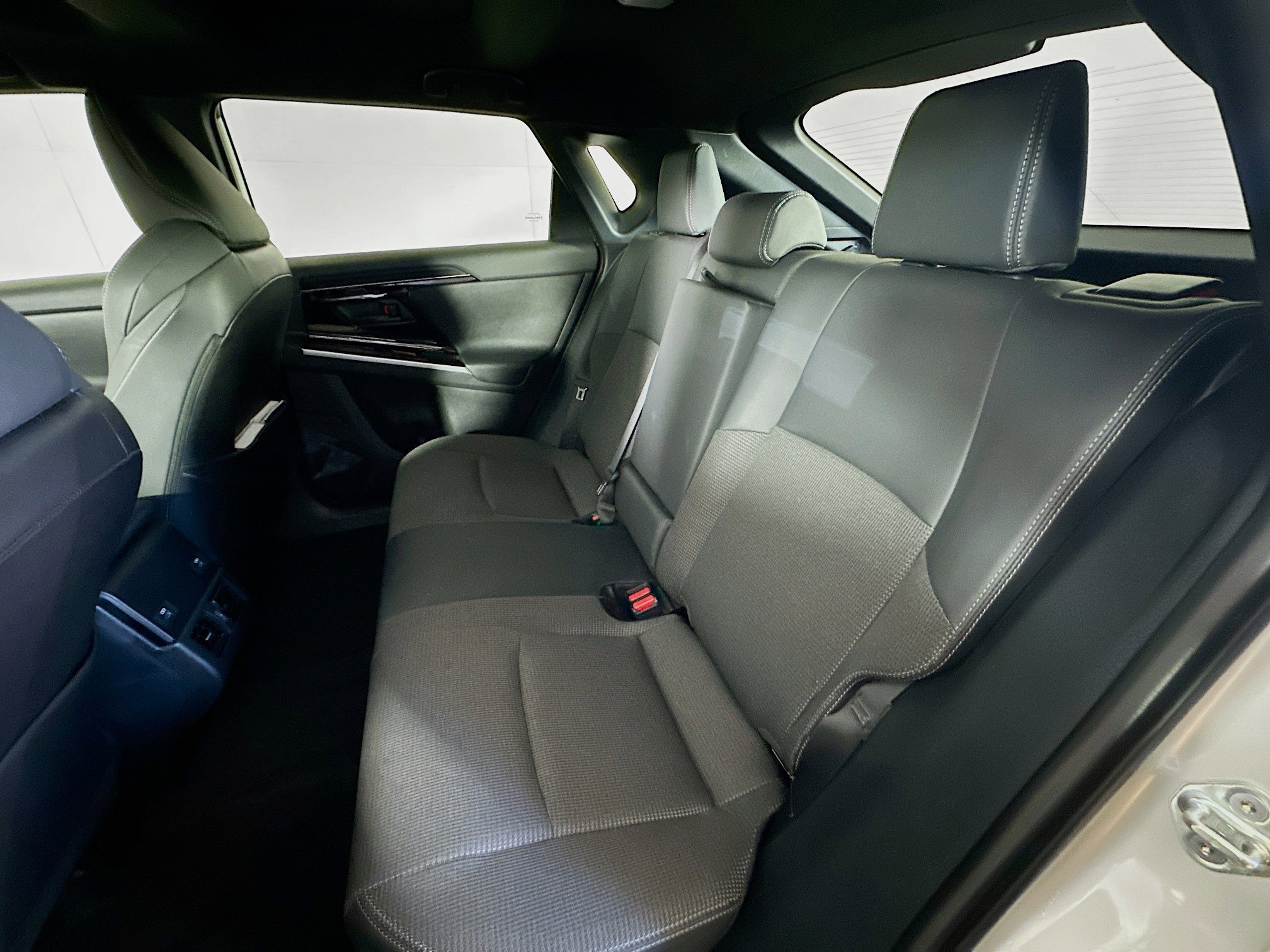 Used 2023 Toyota bZ4X XLE w/ Weather Package FWD image 26