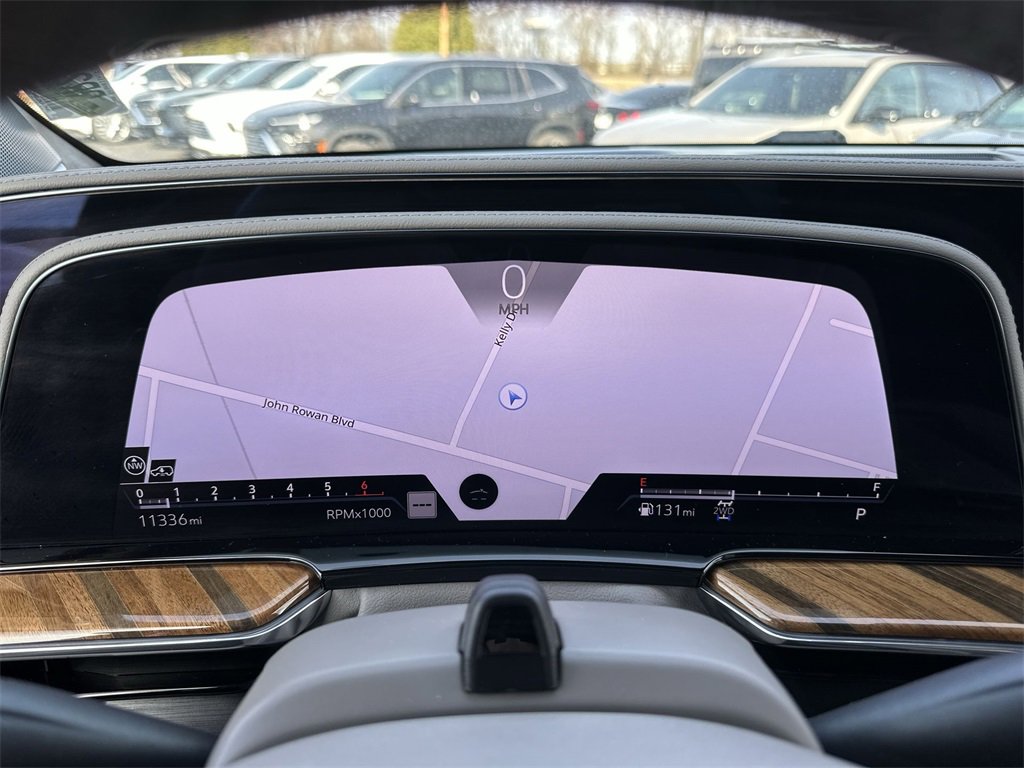 Used 2024 Cadillac Escalade Premium Luxury Platinum w/ Heavy-Duty Trailer Package image 15