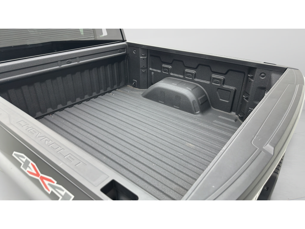 Used 2023 Chevrolet Silverado 1500 Custom AWD/4WD image 8