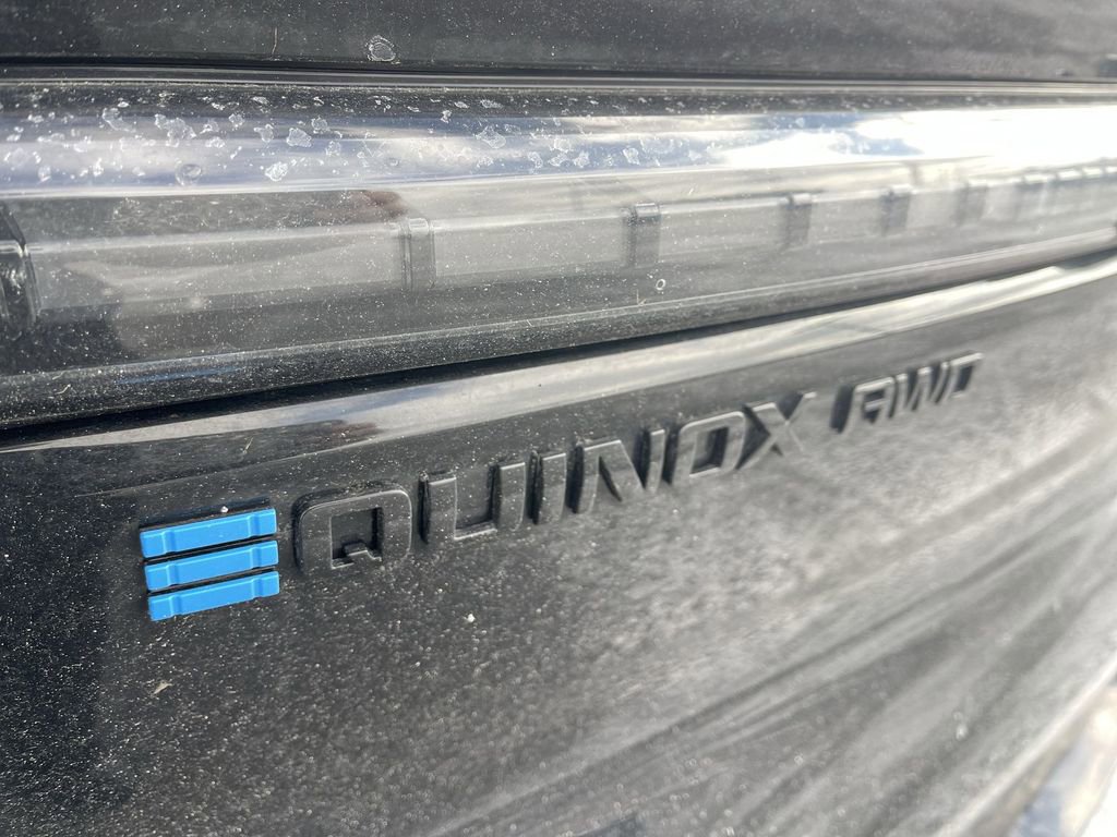 Used 2025 Chevrolet Equinox EV RS image 2