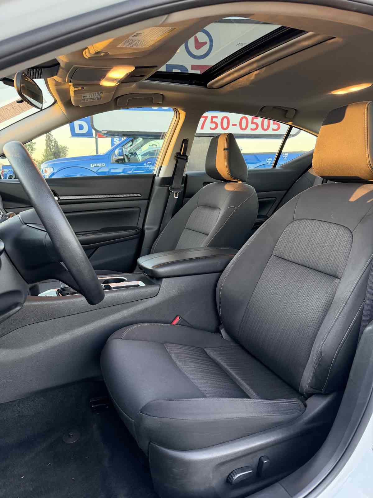 Used 2025 Nissan Altima 2.5 SV w/ SV Special Edition Package image 19