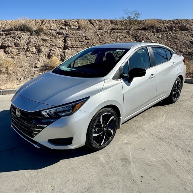New 2025 Nissan Versa SR w/ Trunk Package image 1