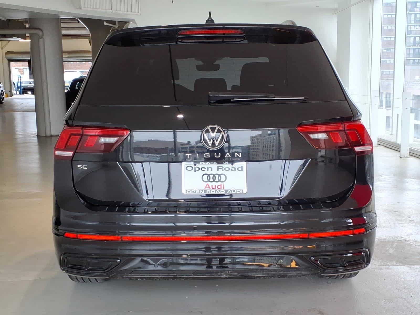 Used 2023 Volkswagen Tiguan SE R-Line AWD/4WD image 5