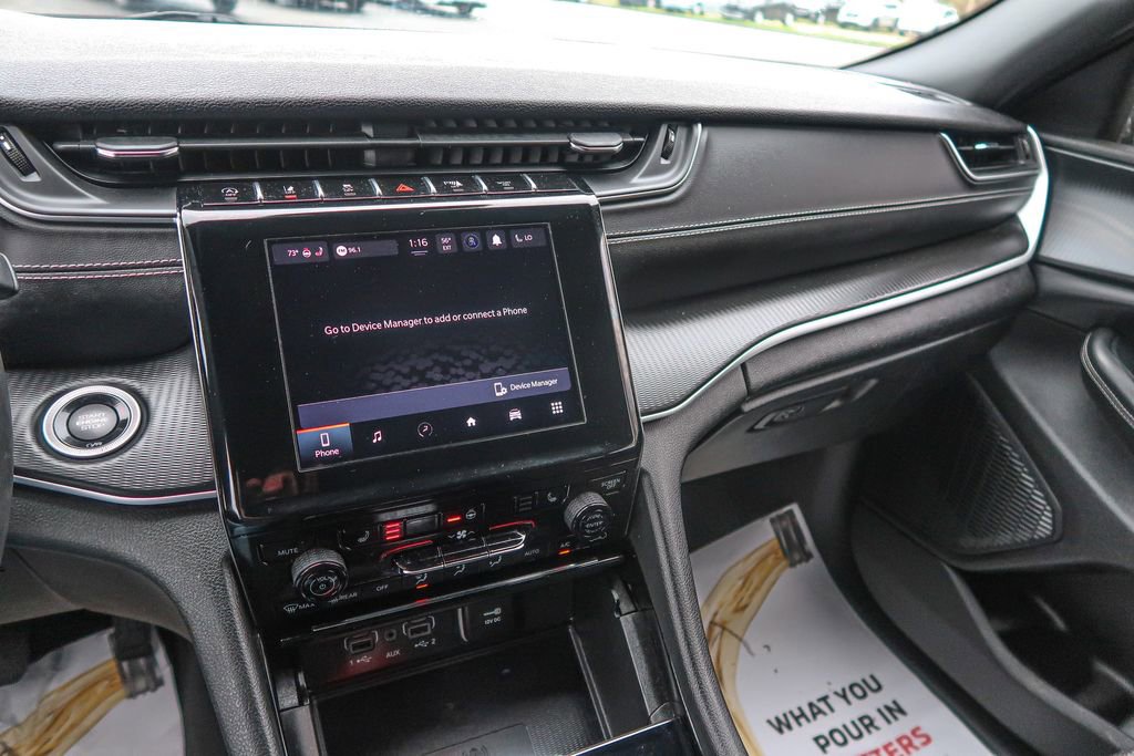 Used 2023 Jeep Grand Cherokee L Laredo RWD image 30