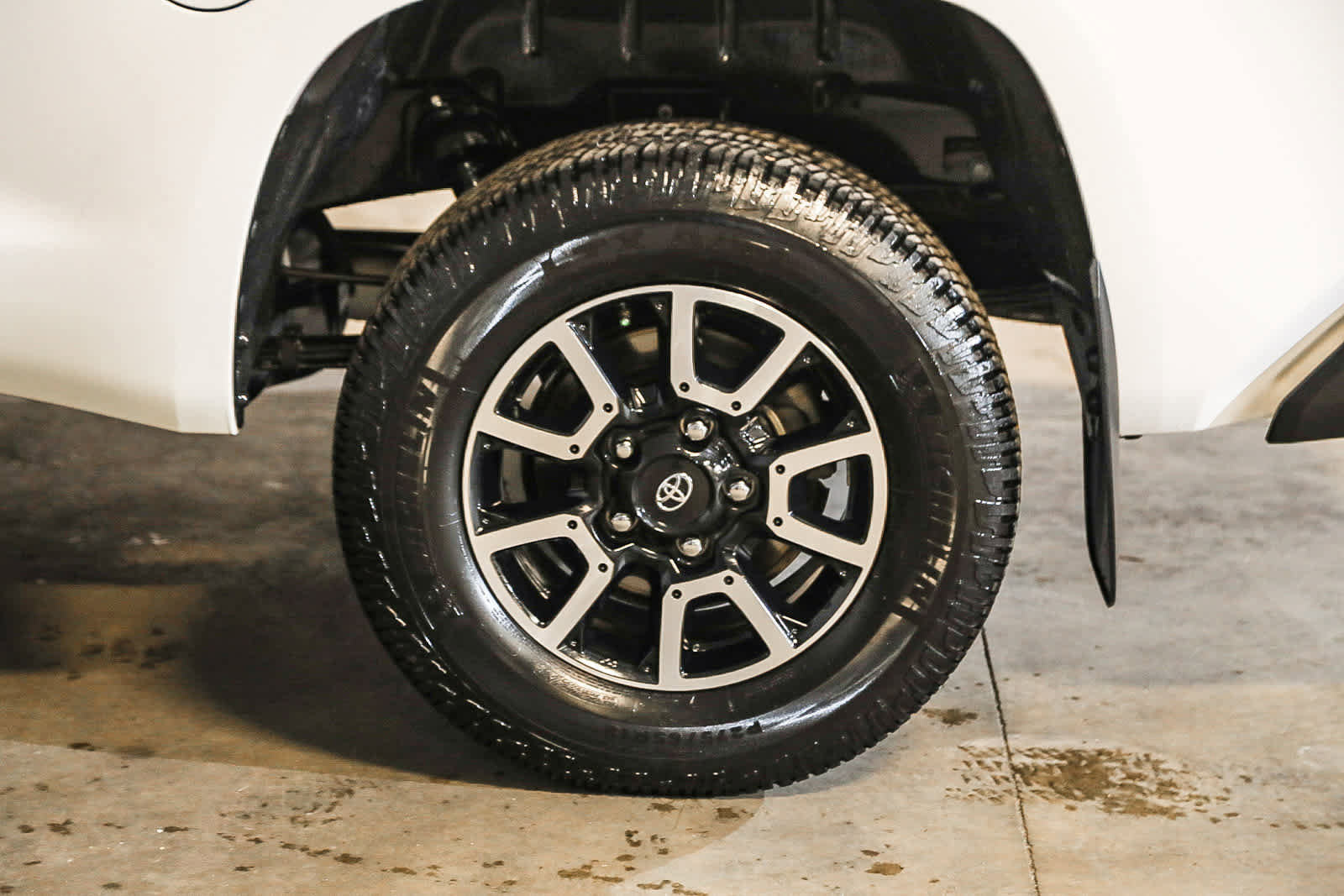 Certified 2017 Toyota Tundra SR image 11