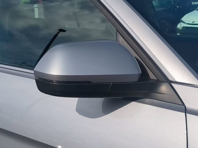 Used 2024 Volkswagen Atlas SE image 12