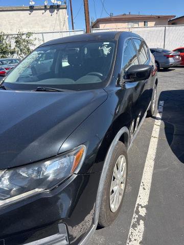 Certified 2018 Nissan Rogue S FWD image 2