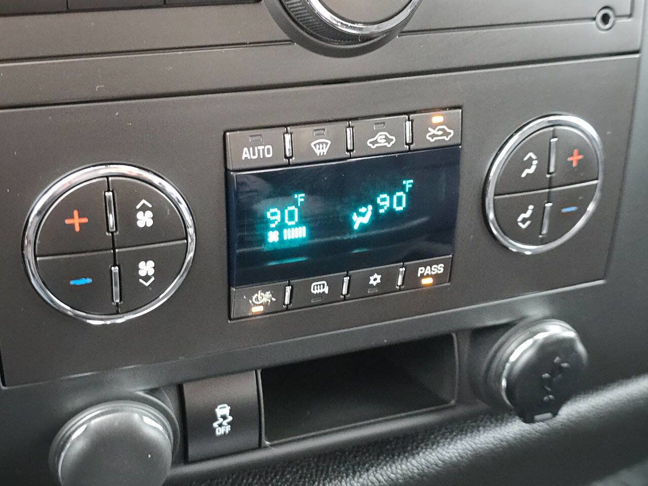 Used 2013 Chevrolet Silverado 1500 LT w/ All-Star Edition image 31