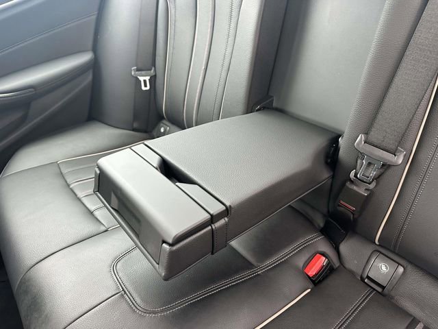 Used 2022 BMW 530i xDrive w/ M Sport Package image 23