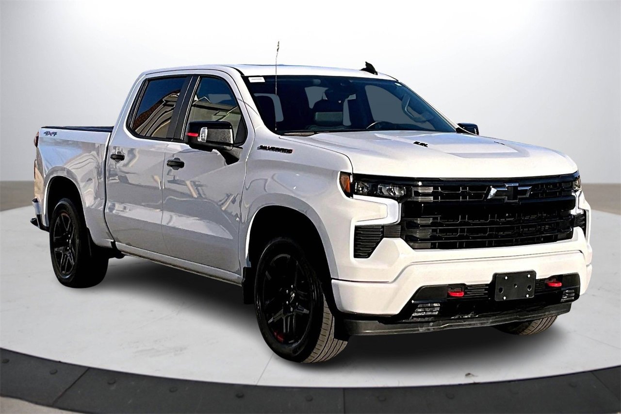 Used 2022 Chevrolet Silverado 1500 RST w/ Redline Edition image 2