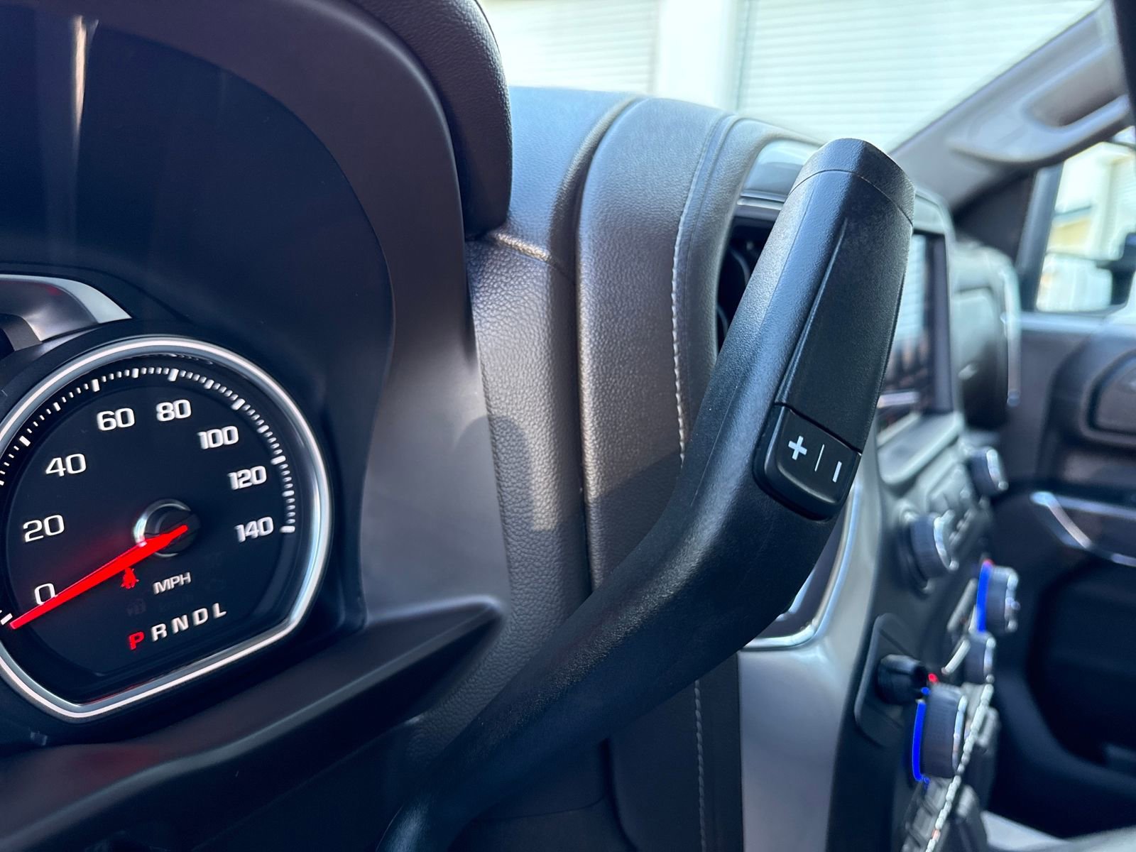 Used 2022 Chevrolet Silverado 2500 LTZ w/ LTZ Plus Package image 24