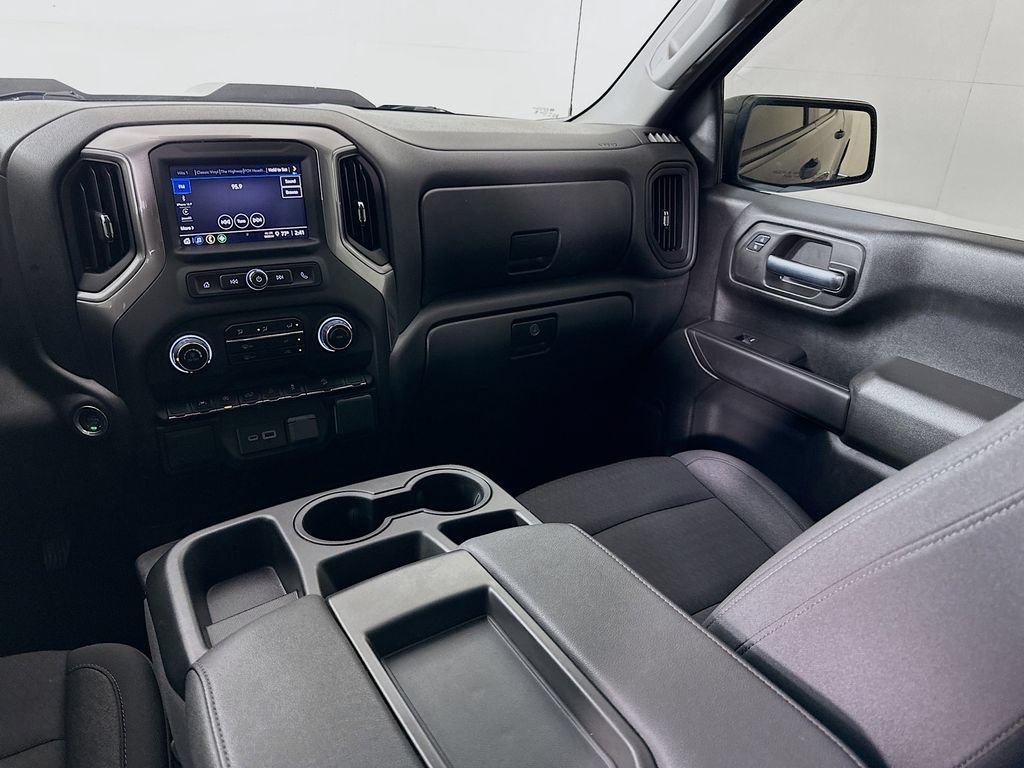 Used 2025 Chevrolet Silverado 1500 Custom Trail Boss w/ LPO, Dark Essentials Package AWD/4WD image 22