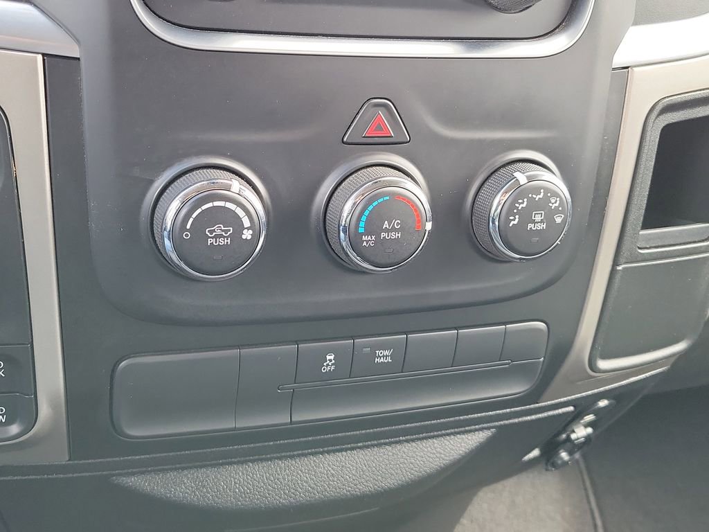 Used 2017 RAM 1500 Classic SLT image 21