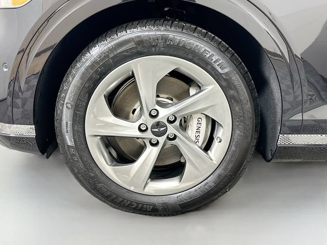 Certified 2026 Genesis GV70 2.5T Advanced AWD/4WD image 33