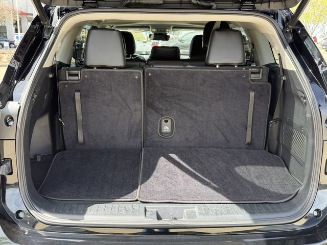 Used 2022 Toyota Highlander XLE image 32