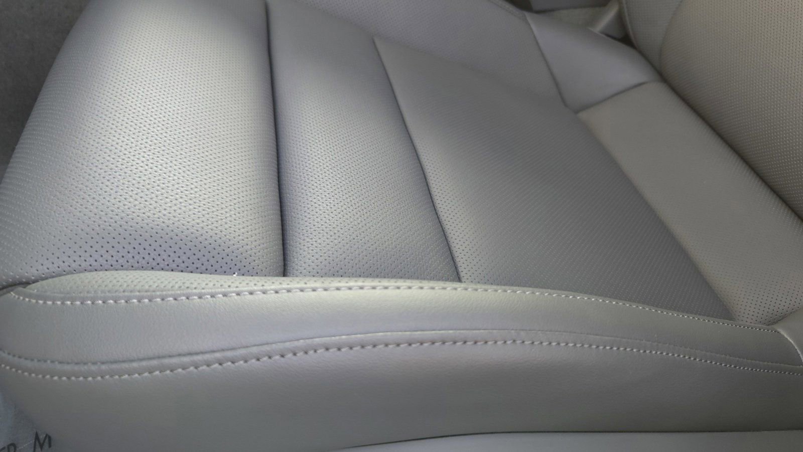 New 2025 Porsche Taycan image 29