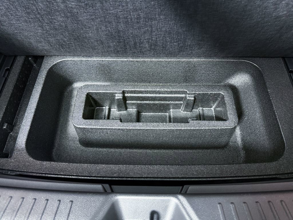 New 2026 Nissan Leaf S w/ Floor Mat Package (S+) image 31