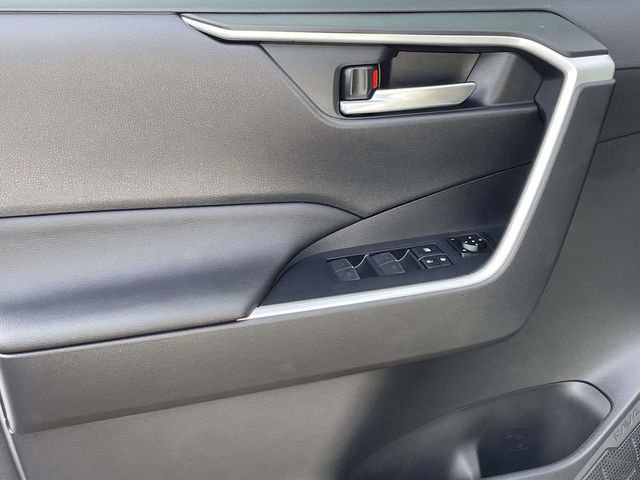 Used 2025 Toyota RAV4 XLE image 14