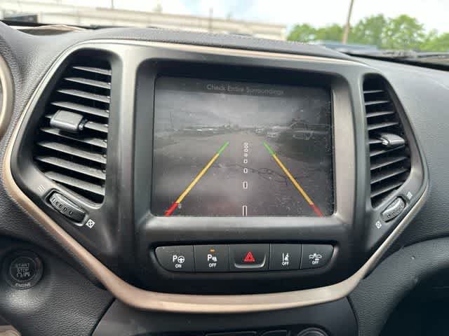 Used 2014 Jeep Cherokee Limited w/ Technology Group AWD/4WD image 10