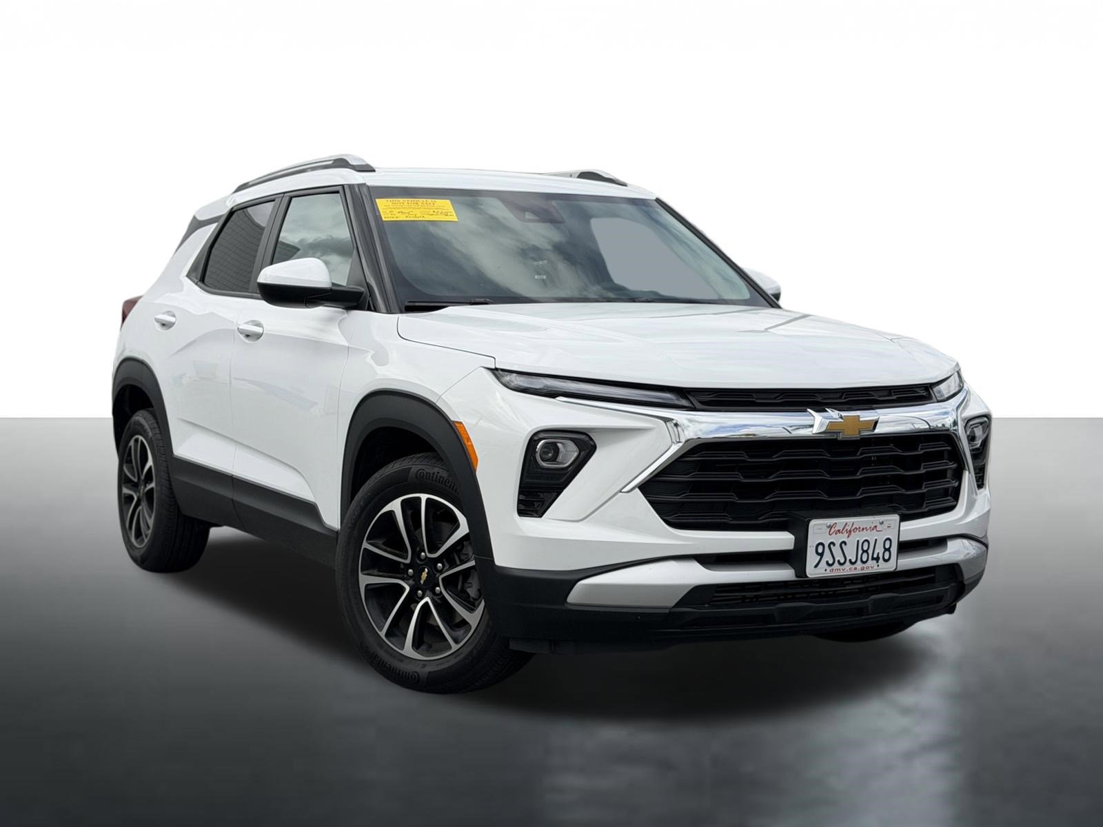 Used 2025 Chevrolet TrailBlazer LT image 1