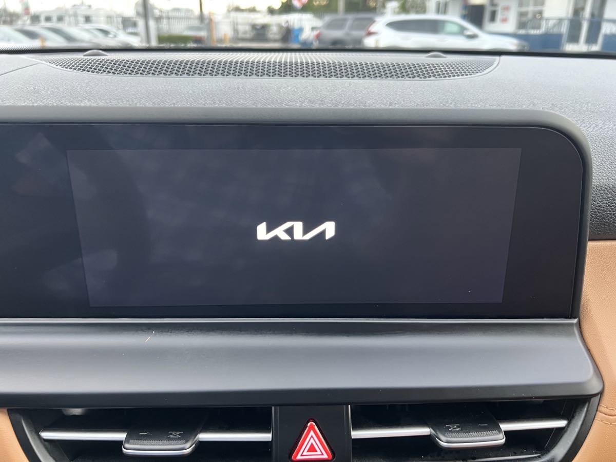 Used 2024 Kia Seltos SX image 44