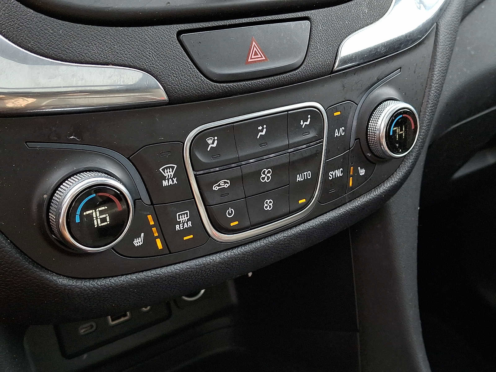 Certified 2020 Chevrolet Equinox LT image 16