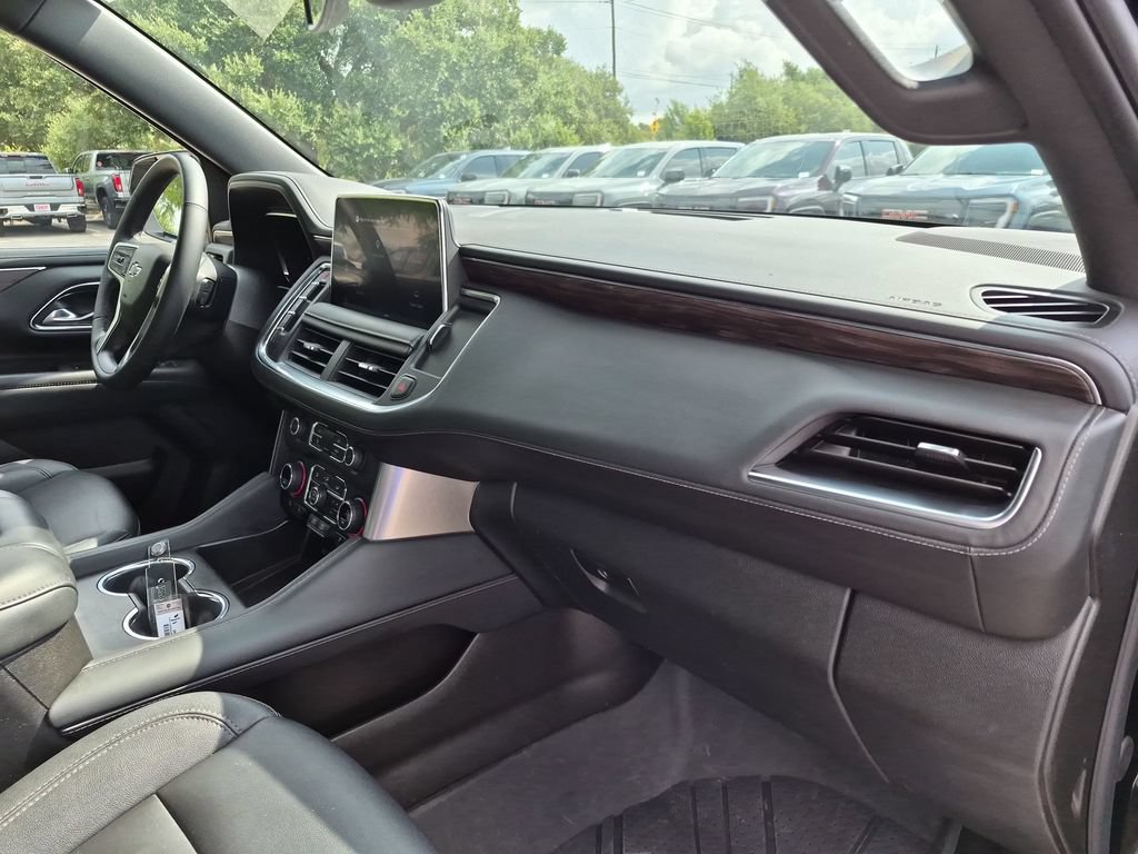 Used 2023 Chevrolet Tahoe Z71 w/ Luxury Package AWD/4WD image 41