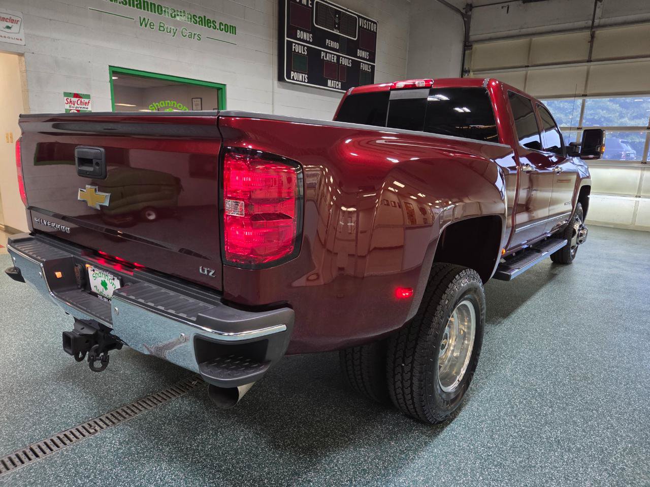 Used 2016 Chevrolet Silverado 3500 LTZ w/ Duramax Plus Package AWD/4WD image 7