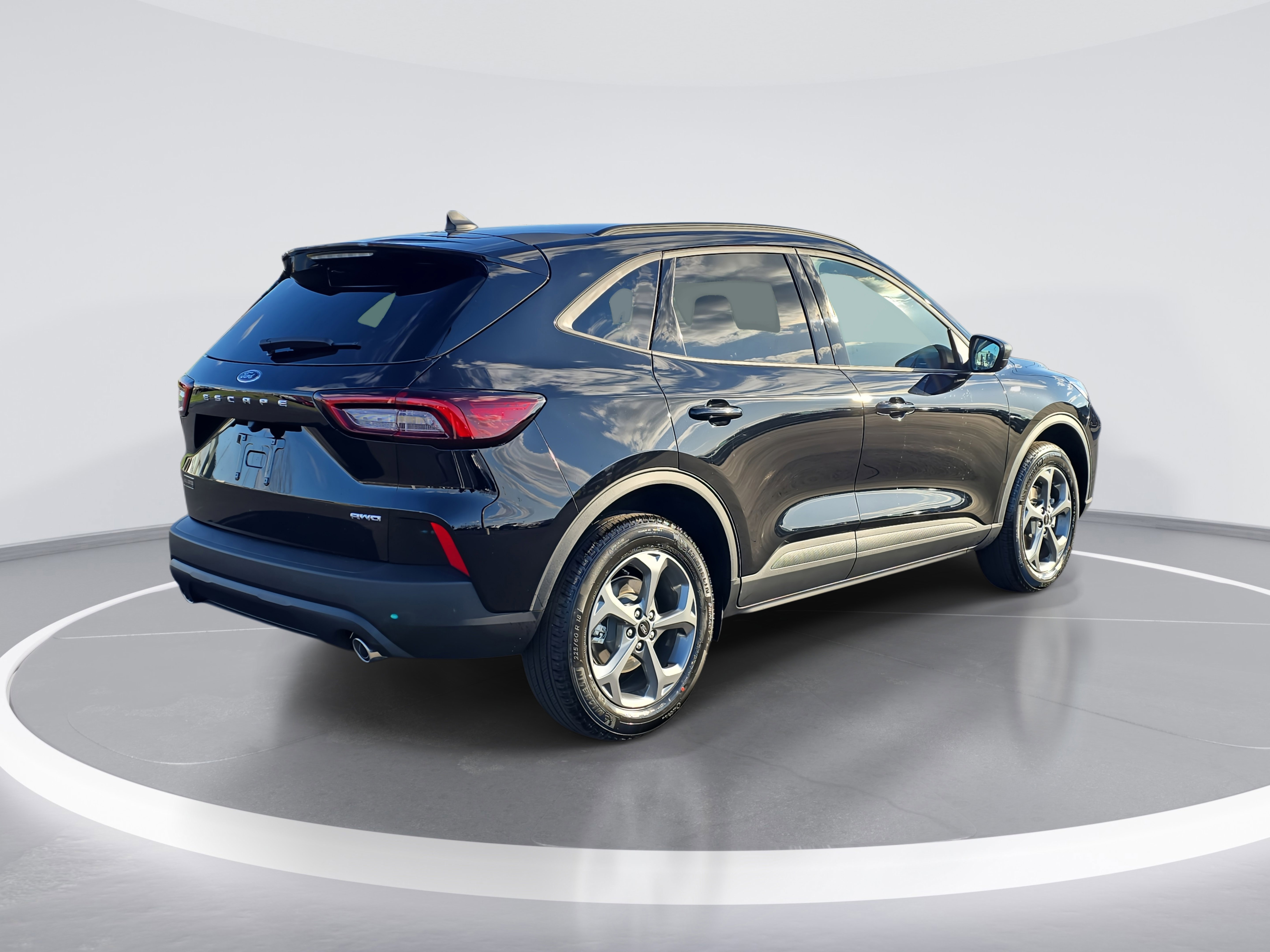 New 2025 Ford Escape ST-Line w/ Cold Weather Package image 3