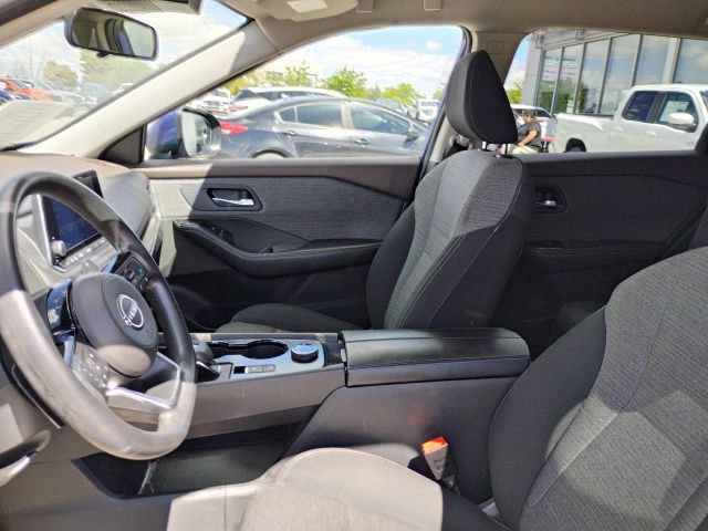 Used 2023 Nissan Rogue SV AWD/4WD image 14