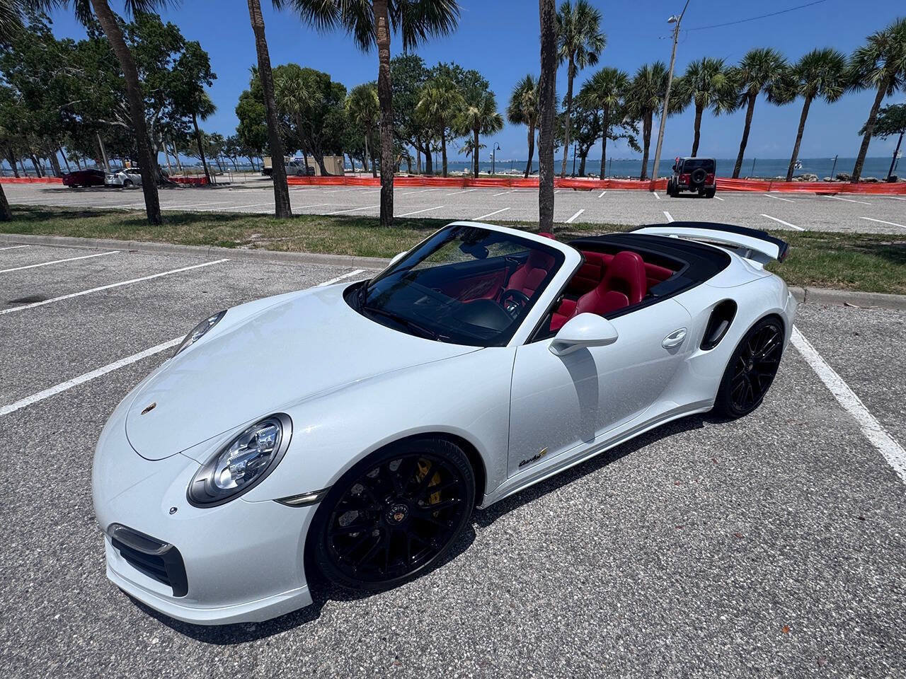 Used 2015 Porsche 911 Turbo S AWD/4WD image 4