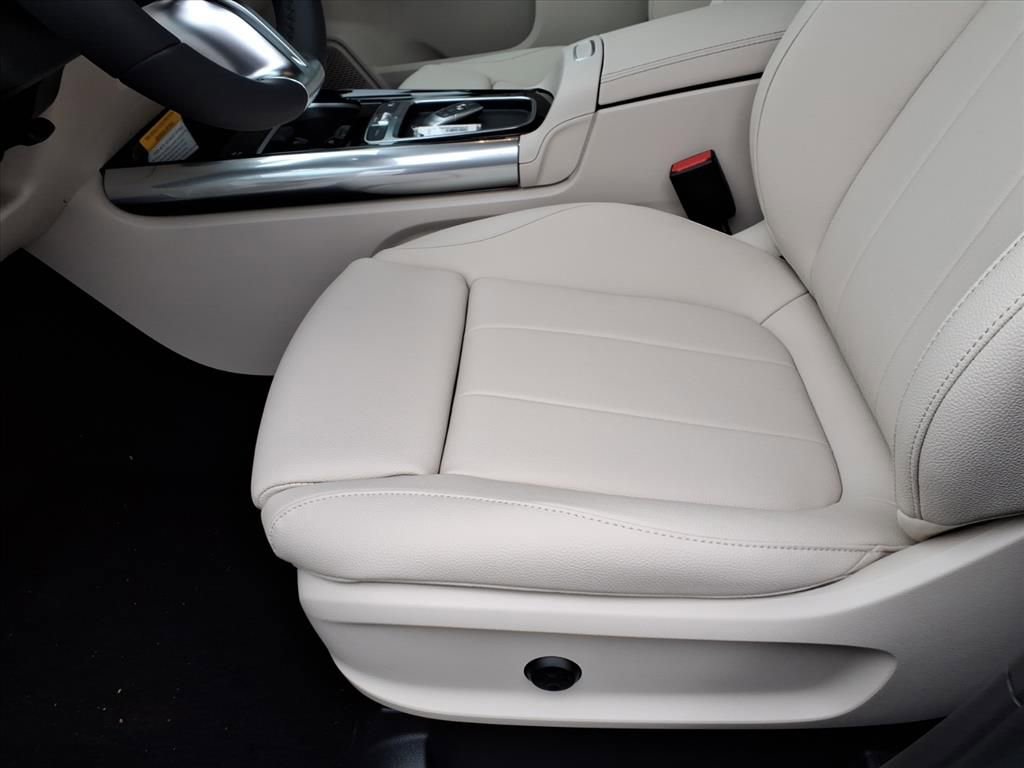 New 2026 Mercedes-Benz GLA 250 4MATIC image 15