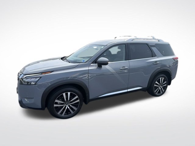 Used 2025 Nissan Pathfinder Platinum
