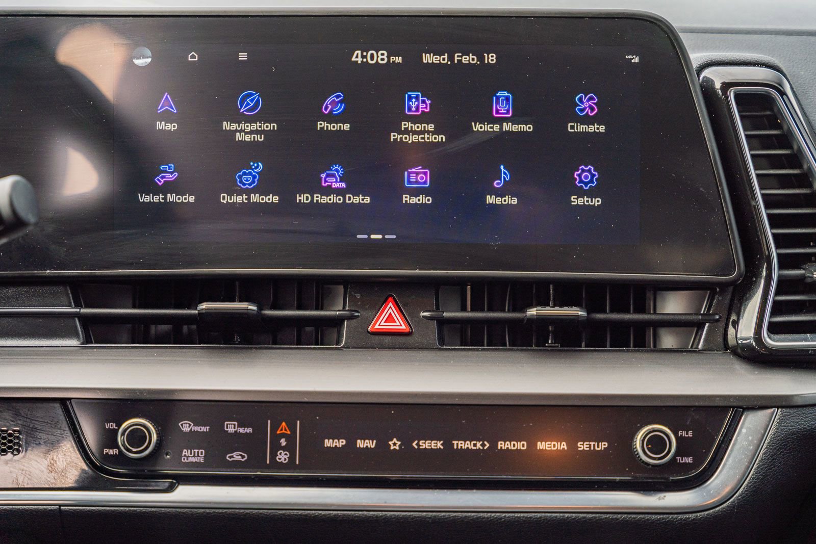 Used 2024 Kia Sportage EX image 30