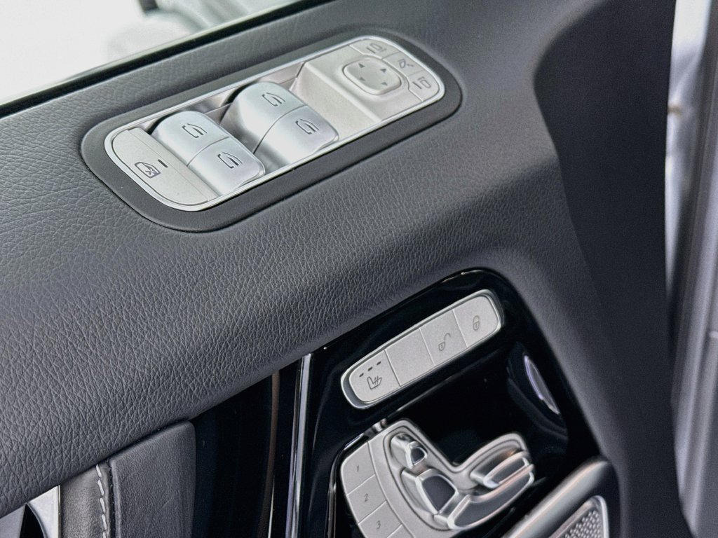 Used 2023 Mercedes-Benz G 550 image 17