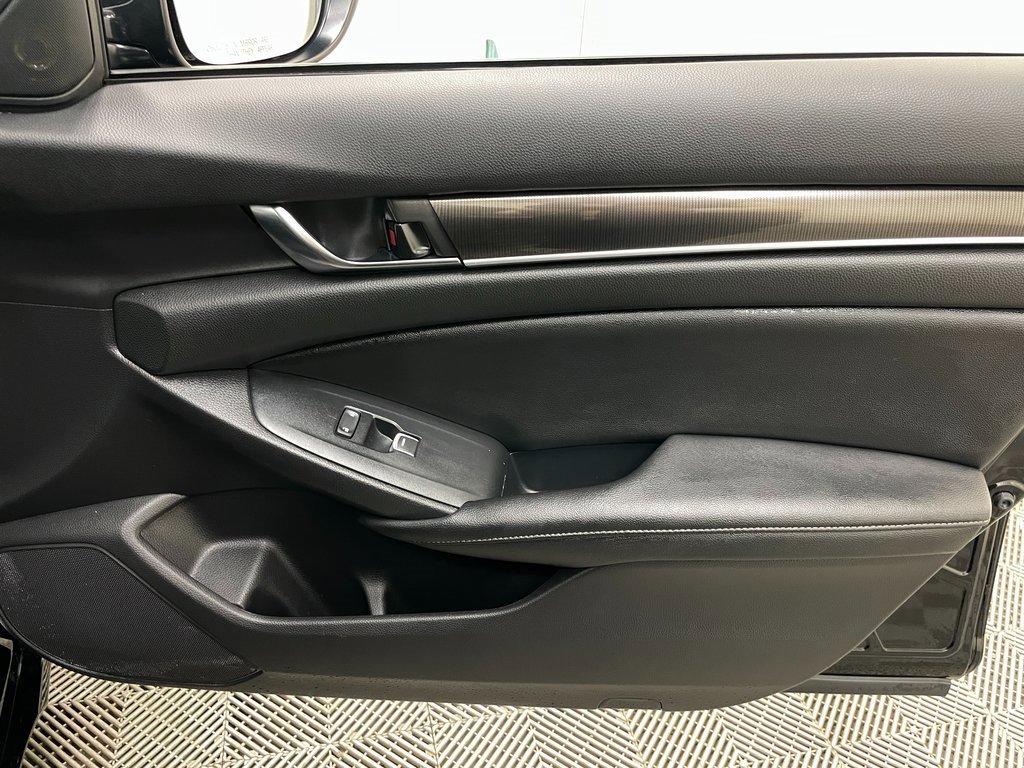 Used 2020 Honda Accord Sport image 35