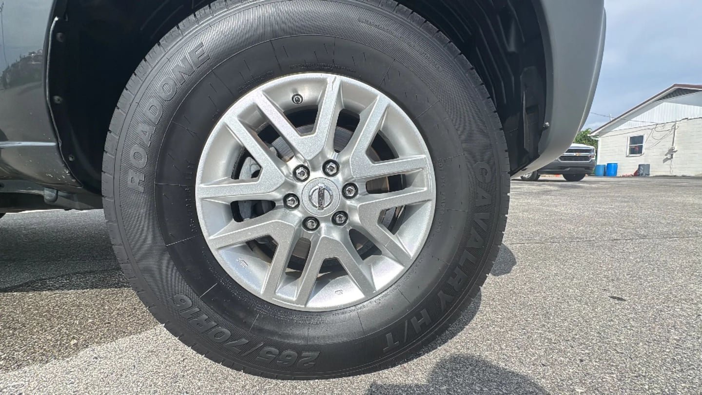 Used 2015 Nissan Xterra S RWD image 29