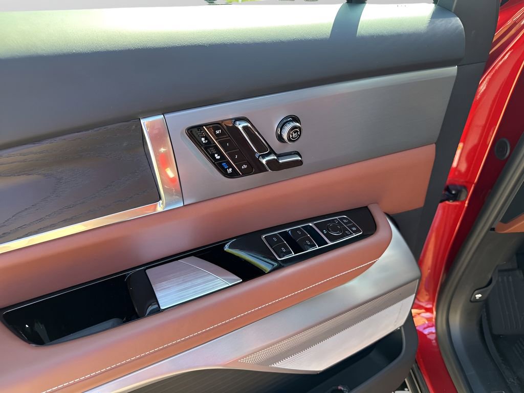 New 2026 Cadillac Vistiq Platinum w/ LPO, Floor Liner Package image 25