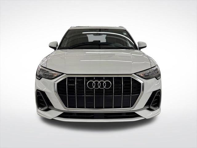 Certified 2022 Audi Q3 2.0T Premium w/ Convenience Package AWD/4WD image 8