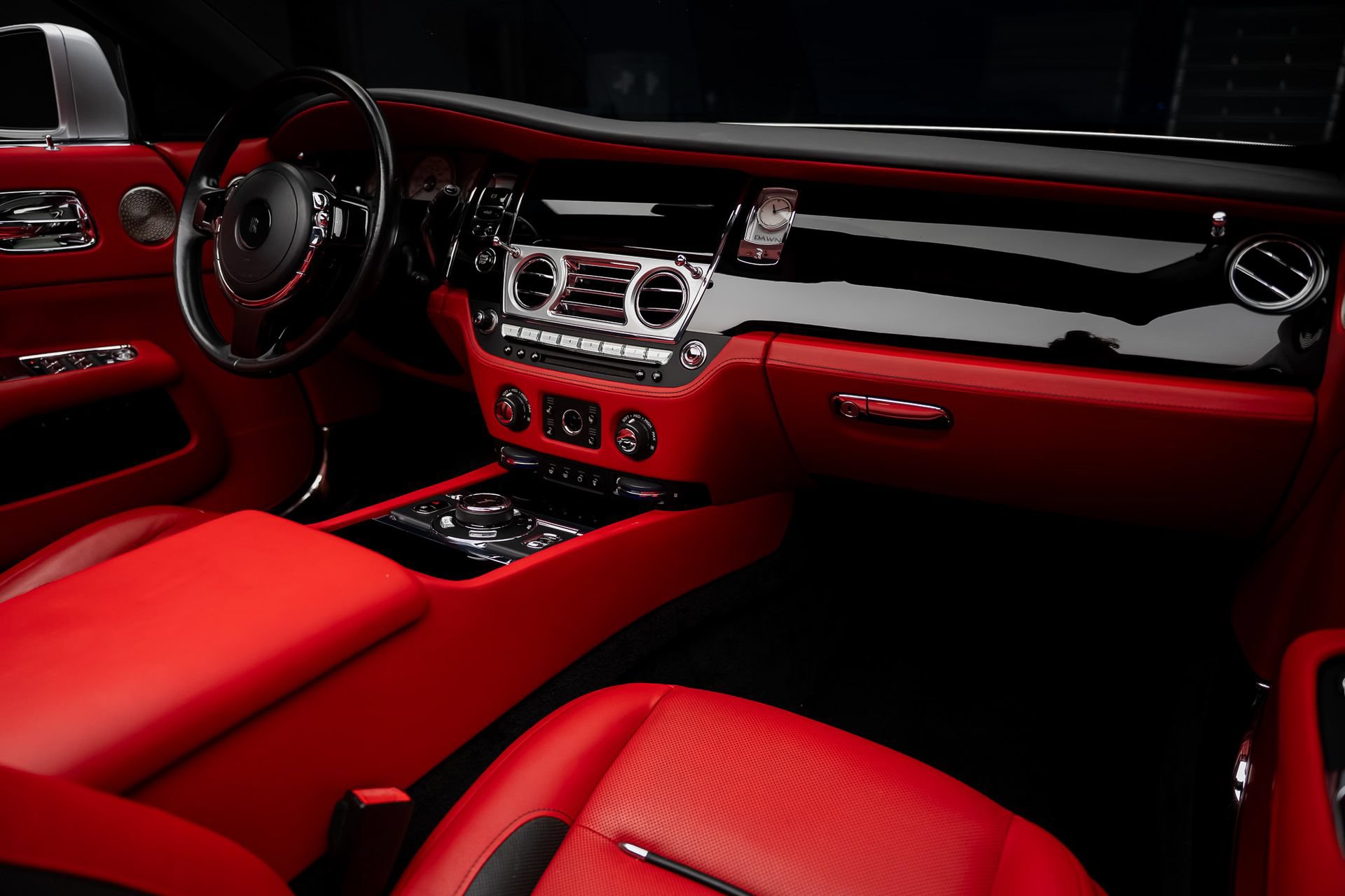 Used 2017 Rolls-Royce Dawn RWD image 64