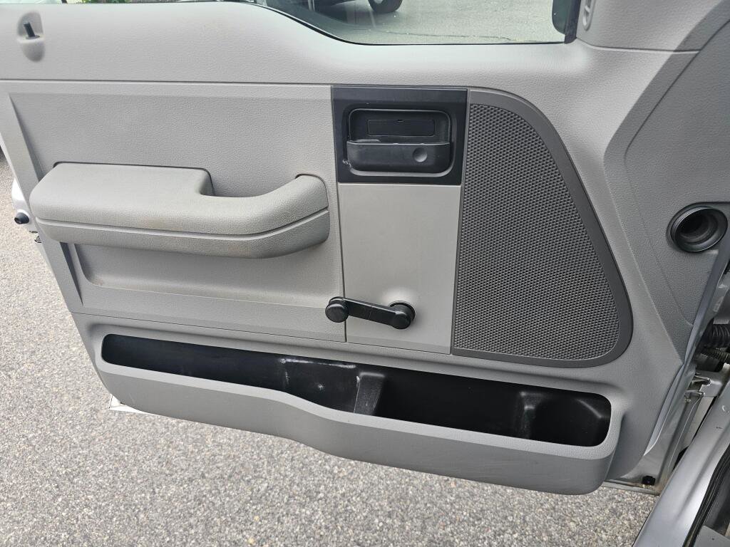 Used 2006 Ford F150 XL RWD image 27