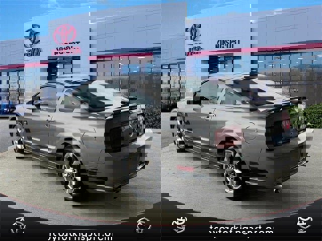 Used 2009 Ford Mustang GT Premium image 3