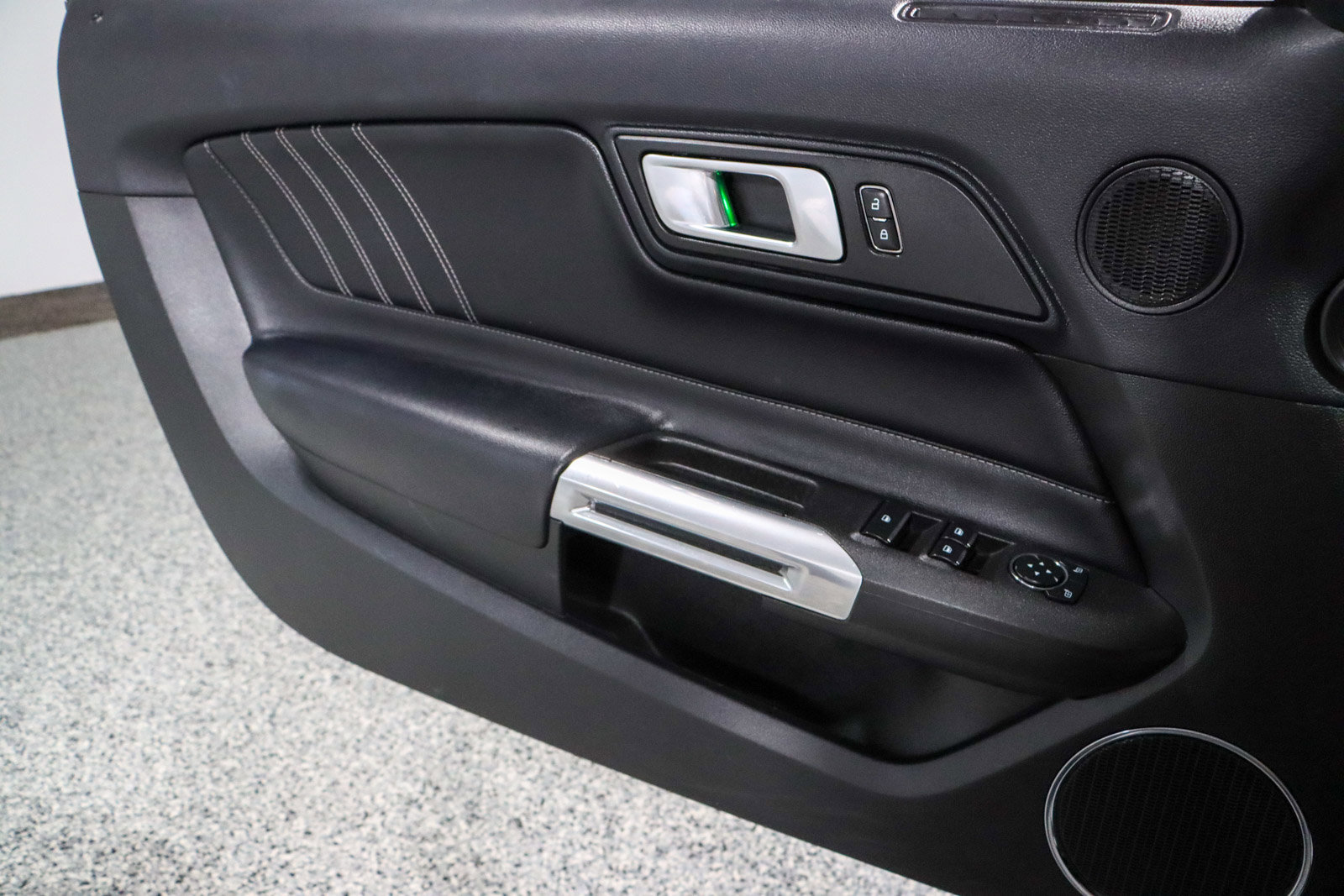 Used 2020 Ford Mustang Premium image 20